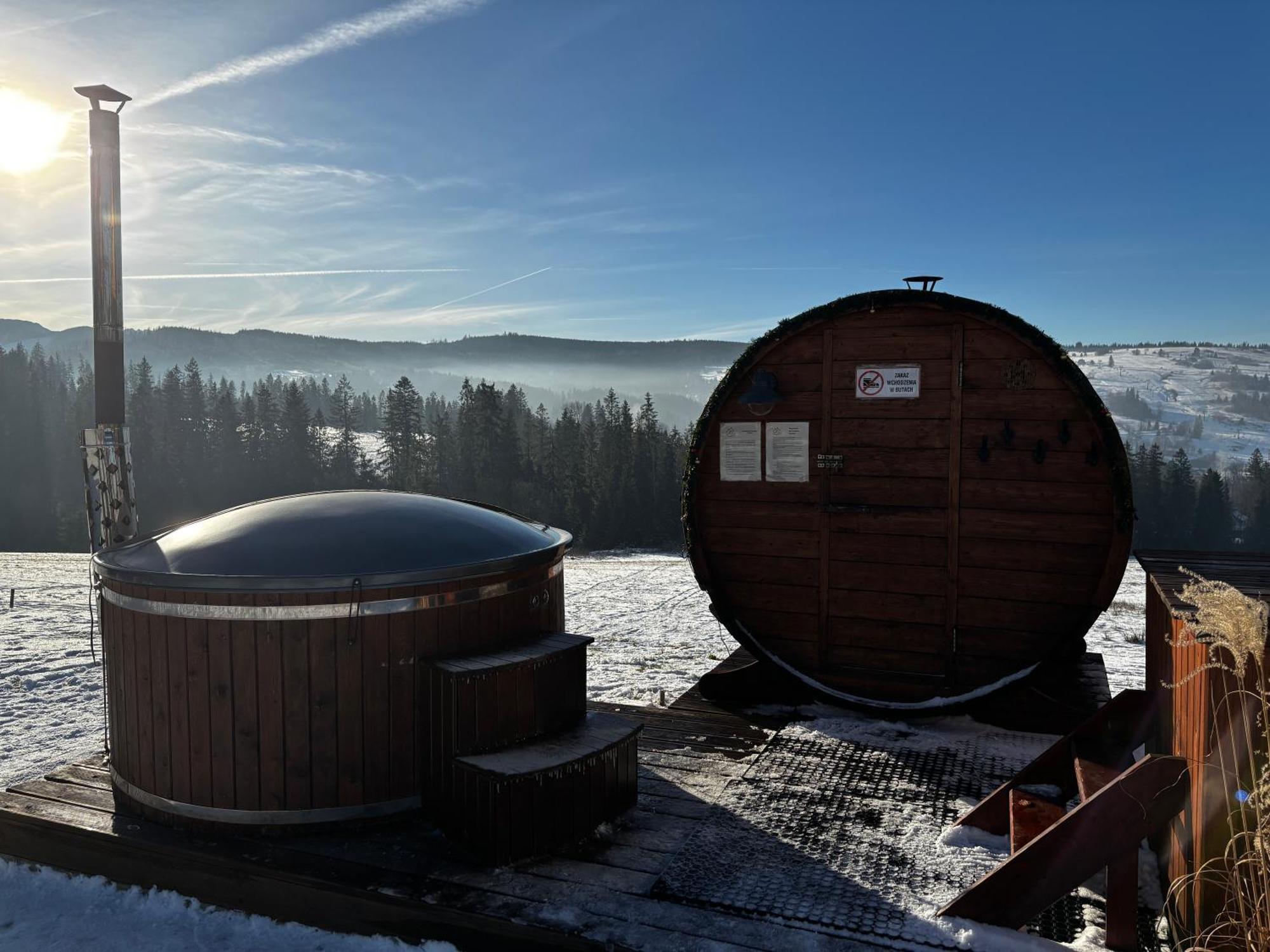 Witowianskie Domki Z Kominkiem, Jacuzzi I Sauna Dzianisz Bagian luar foto
