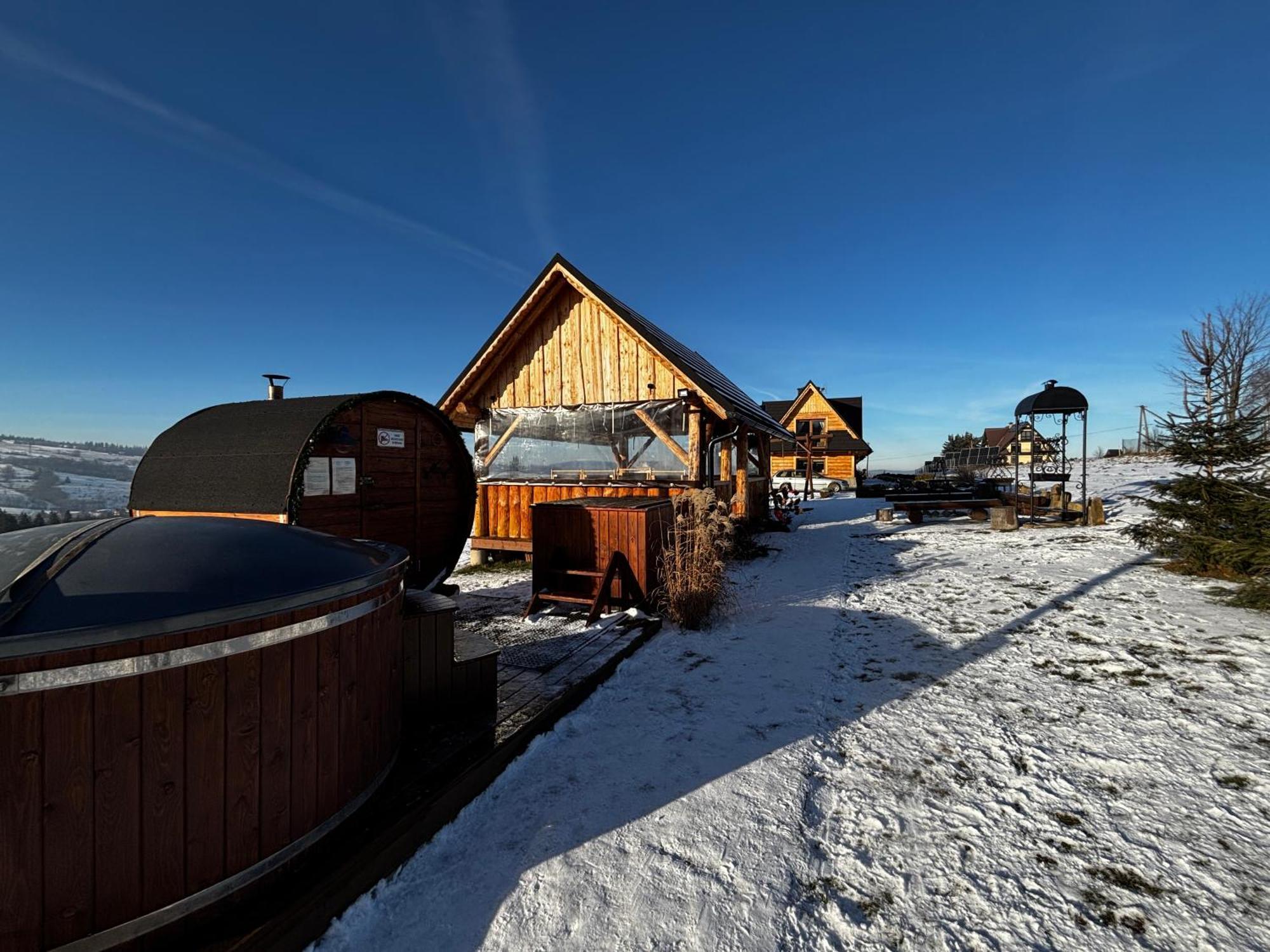 Witowianskie Domki Z Kominkiem, Jacuzzi I Sauna Dzianisz Bagian luar foto