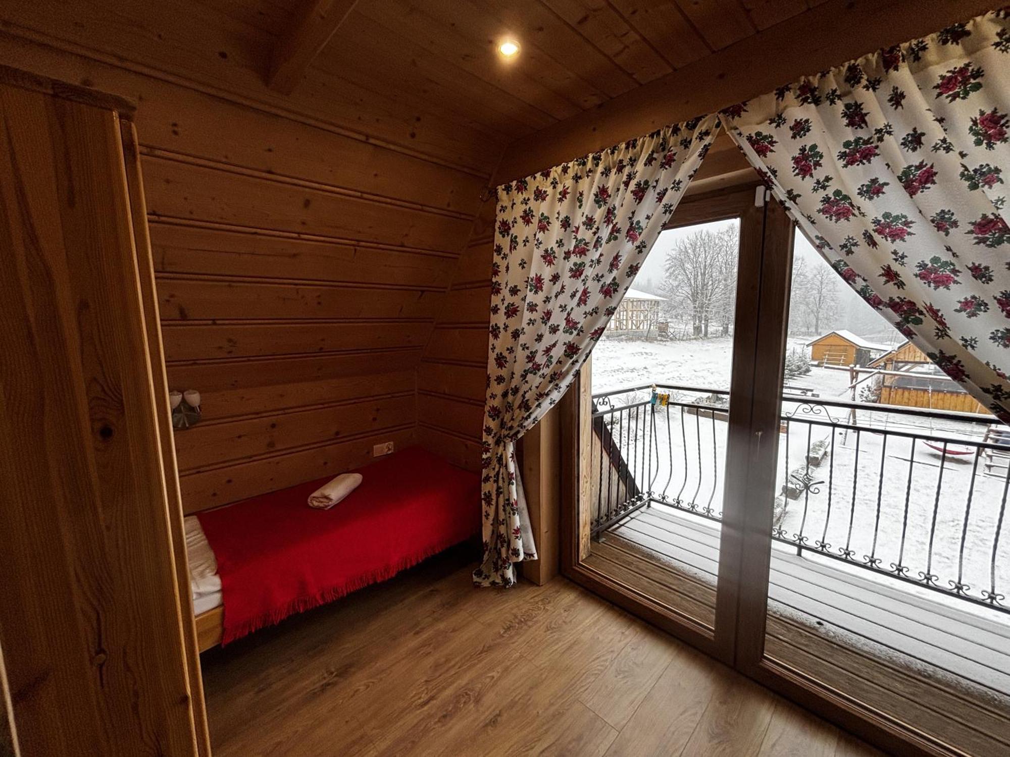 Witowianskie Domki Z Kominkiem, Jacuzzi I Sauna Dzianisz Bagian luar foto