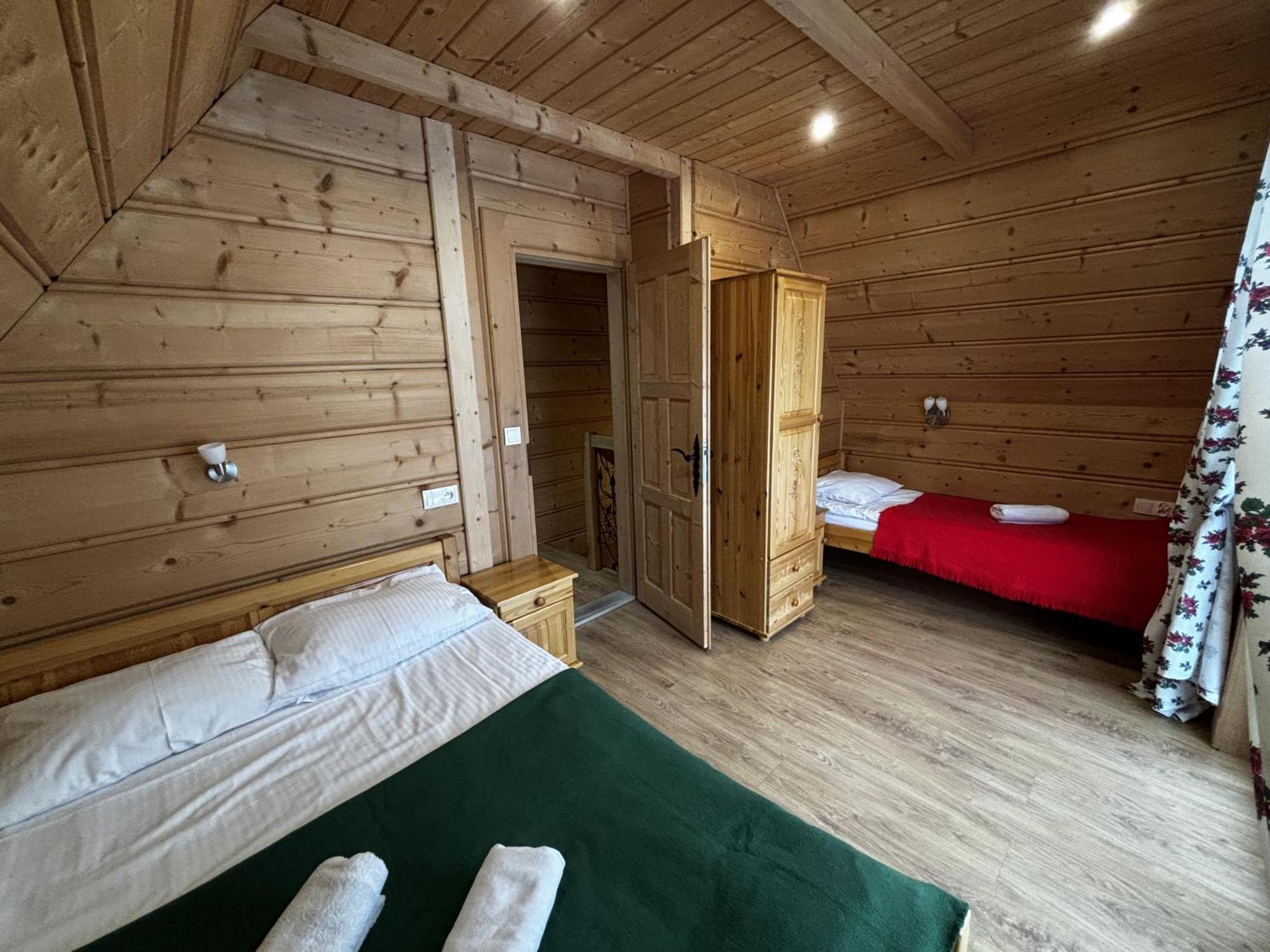 Witowianskie Domki Z Kominkiem, Jacuzzi I Sauna Dzianisz Bagian luar foto