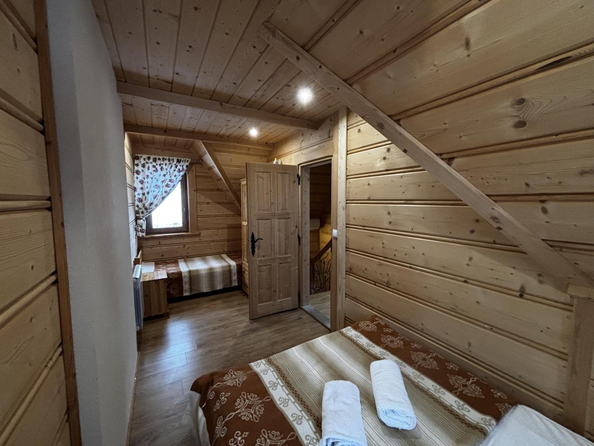 Witowianskie Domki Z Kominkiem, Jacuzzi I Sauna Dzianisz Bagian luar foto